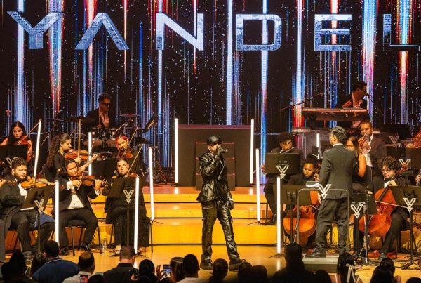 Yandel_sinfonico_