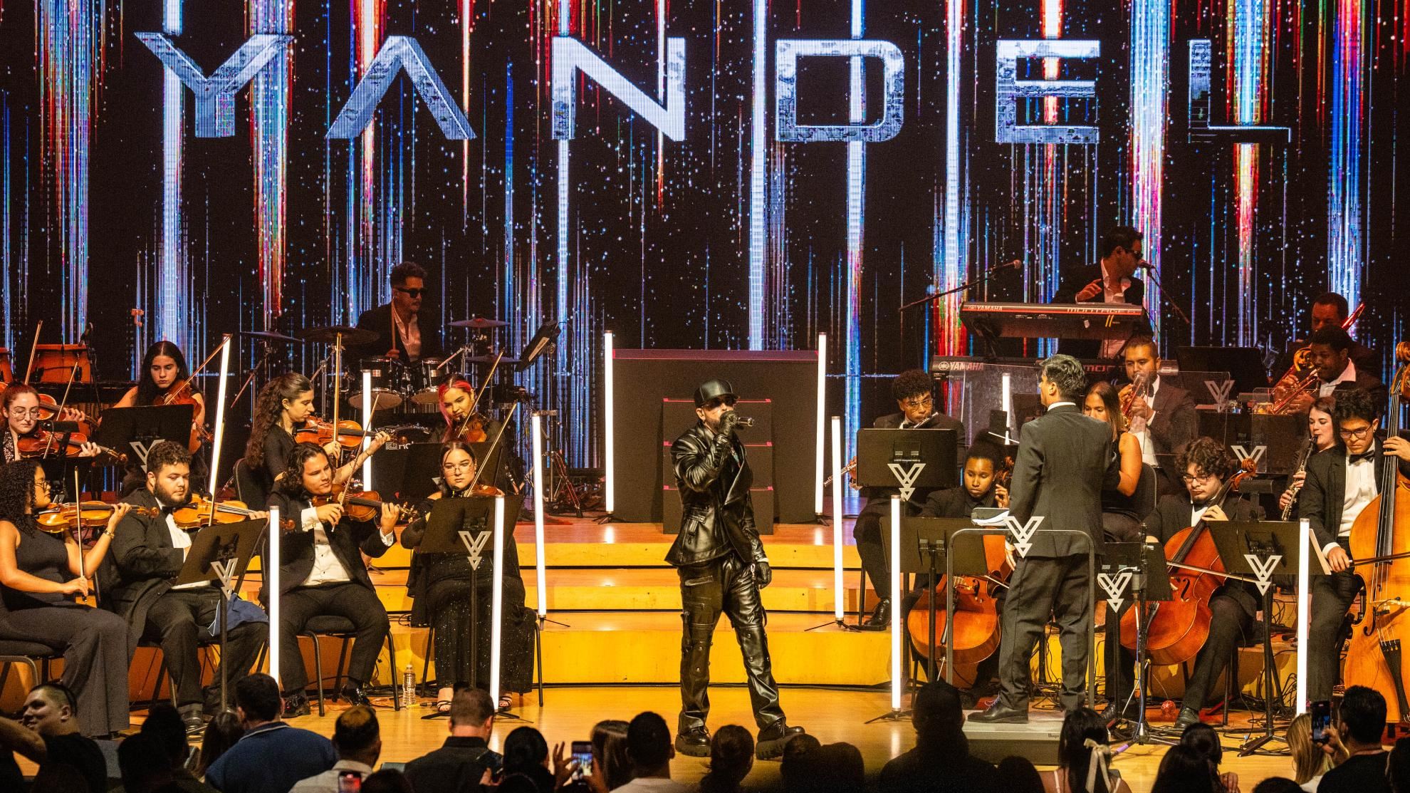 Yandel_sinfonico_