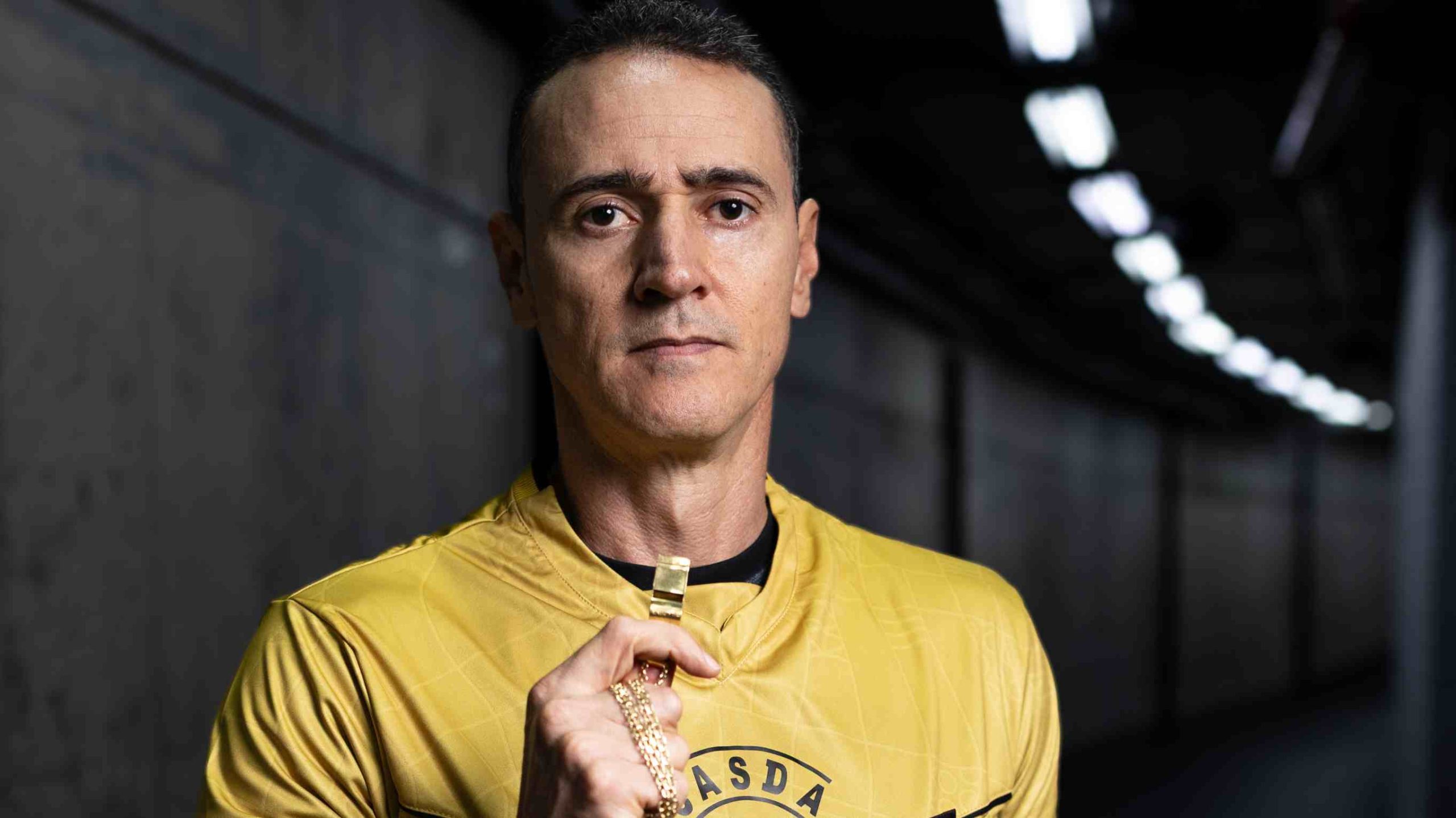 Wilmar-Roldán-Silbato-de-oro