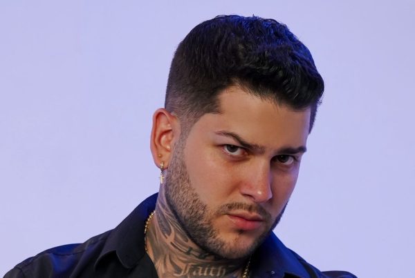 Juan-Velez-No-te-da-la-talla