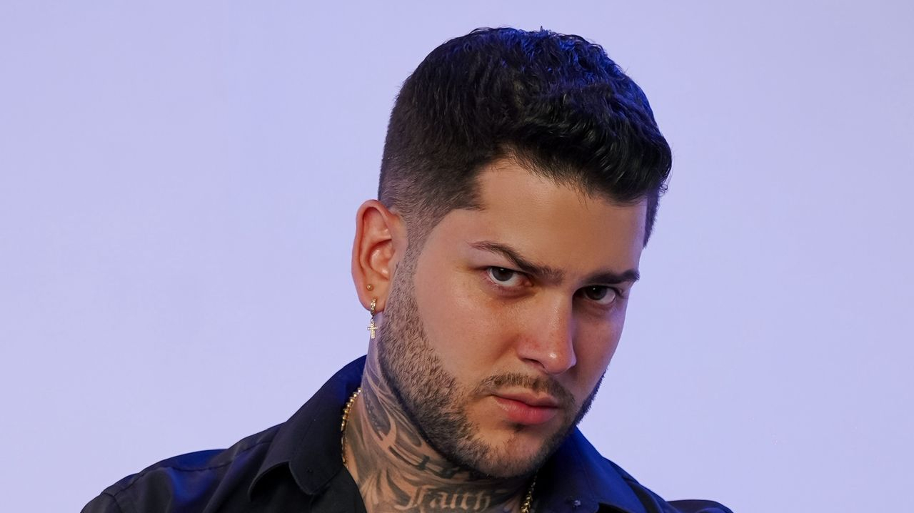 Juan-Velez-No-te-da-la-talla