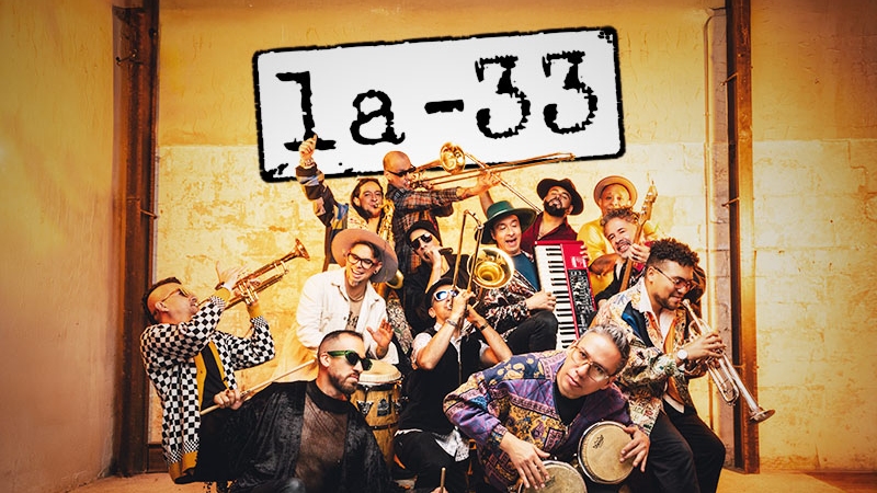 La-33-celebra-25-anos-concierto-en-el-Royal-Center-de-Bogota.